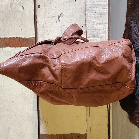 Montana West PU faux leather brown hobo bag with extra zip pouch  zip top - Picture 5 of 7